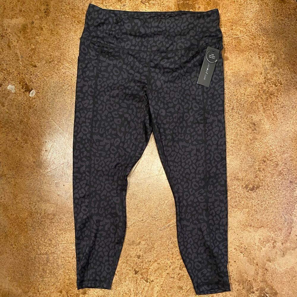 Yogalicious lux High rise leopard black Side Pocket Ankle Leggings - Picture 1 of 10
